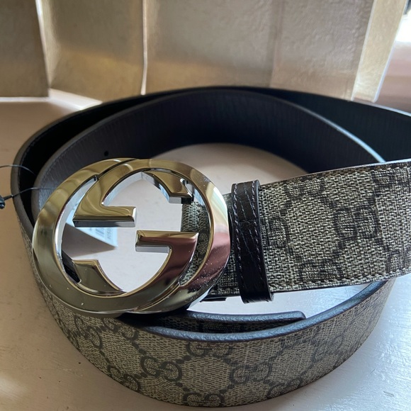 gucci supreme belt gold buckle